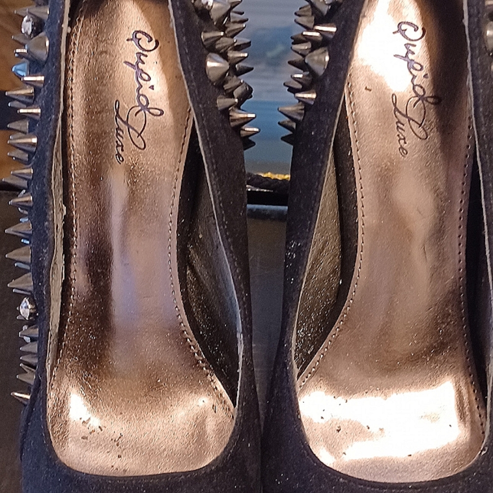Quip Luxe Designer Shoe High Heel Pump Size 7.5 Color: Black